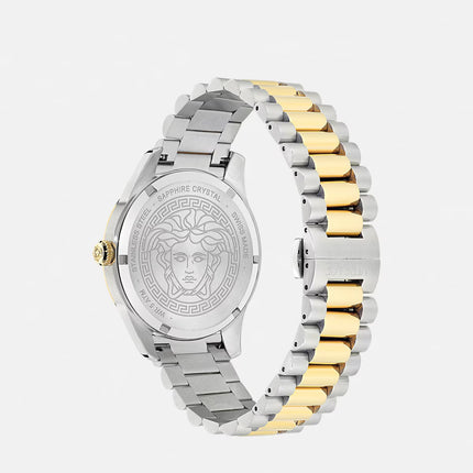 Parte trasera y cierre del reloj Versace VEOU00225 con correa bicolor