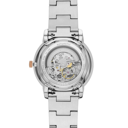 Parte trasera y cierre del reloj Fossil ME3196 en acero bicolor
