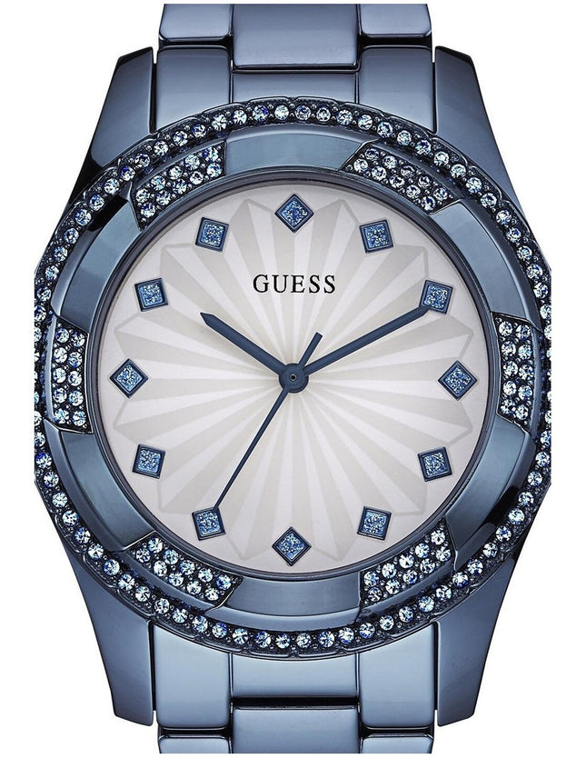 Detalle de la esfera azul del reloj Guess W0702L1 para mujer