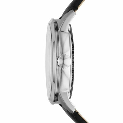 Vista lateral del reloj Fossil ME3200 con correa negra