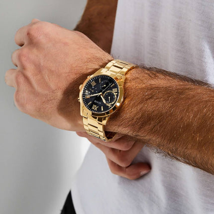 Reloj Guess W0668G8 para hombre en muñeca