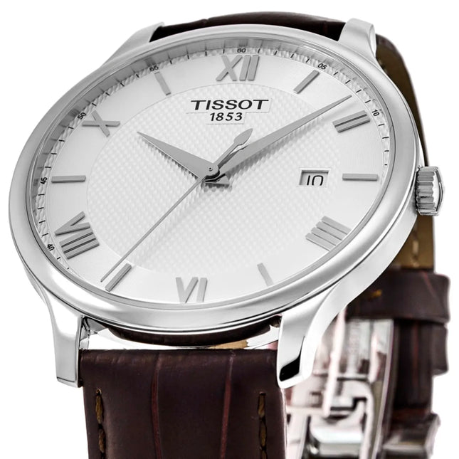 Reloj Tissot T063.610.16.038.00 elegante con caja de acero inoxidable y correa marrón